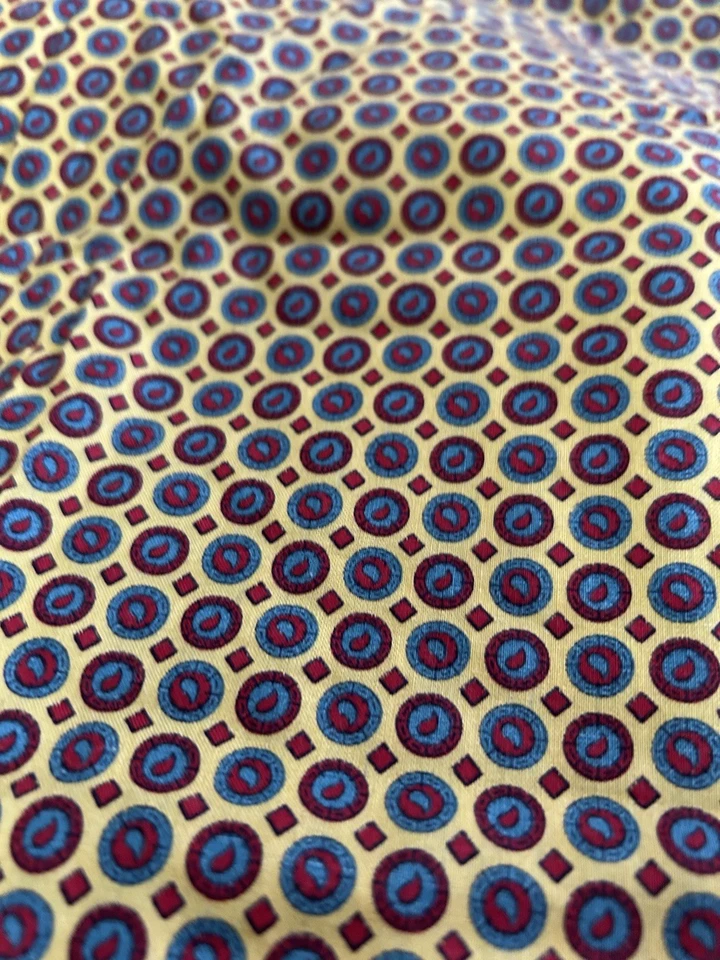 Vtg 50s Crisp Woven Cotton Fabric 40"x1 yrd+15"Quilting Crafts Yellow Red Blue - Image 4 of 4