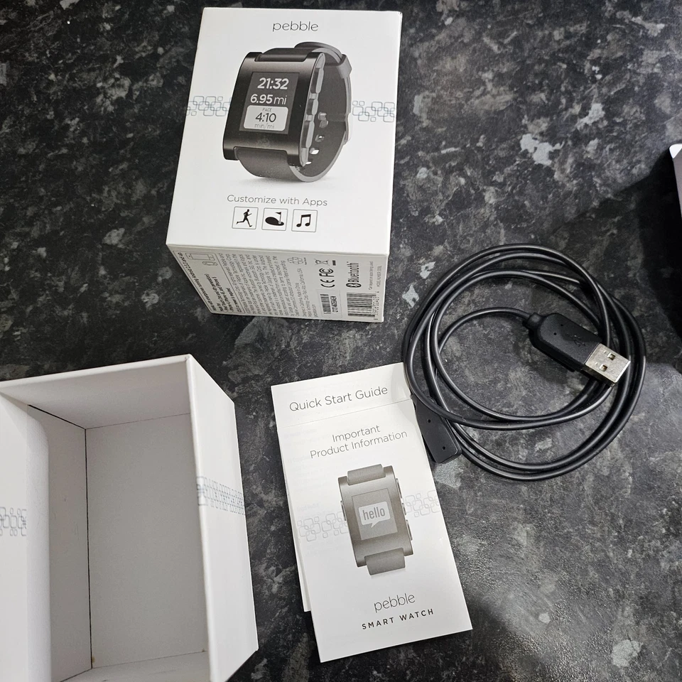 Pebble Classic Jet Black Case Silicone/Rubber Black Classic Buckle - (301BL) - Image 4 of 4