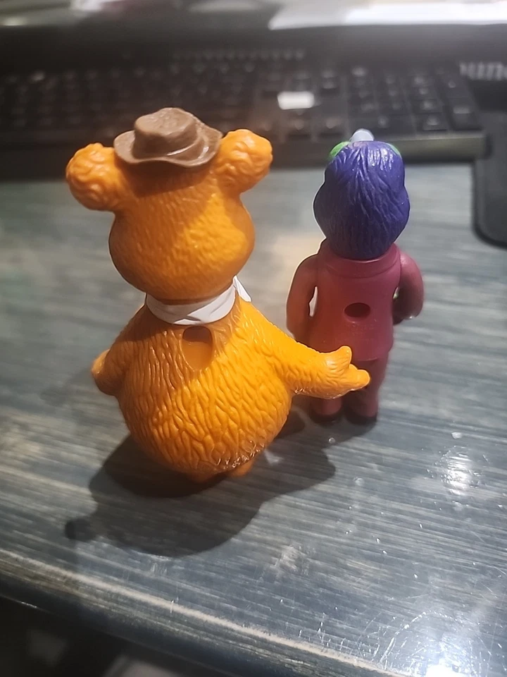 Fisher Price 1978 MUPPET SHOW Stick Puppet Figures Lote De 2 Fozzie Gonzo - Imagem 4 de 4