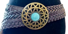 BROWN FAUX LEATHER WOVEN BELT, ROUND CUT-OUT BRASS BUCKLE W/TURQUOISE, L/XL 46"