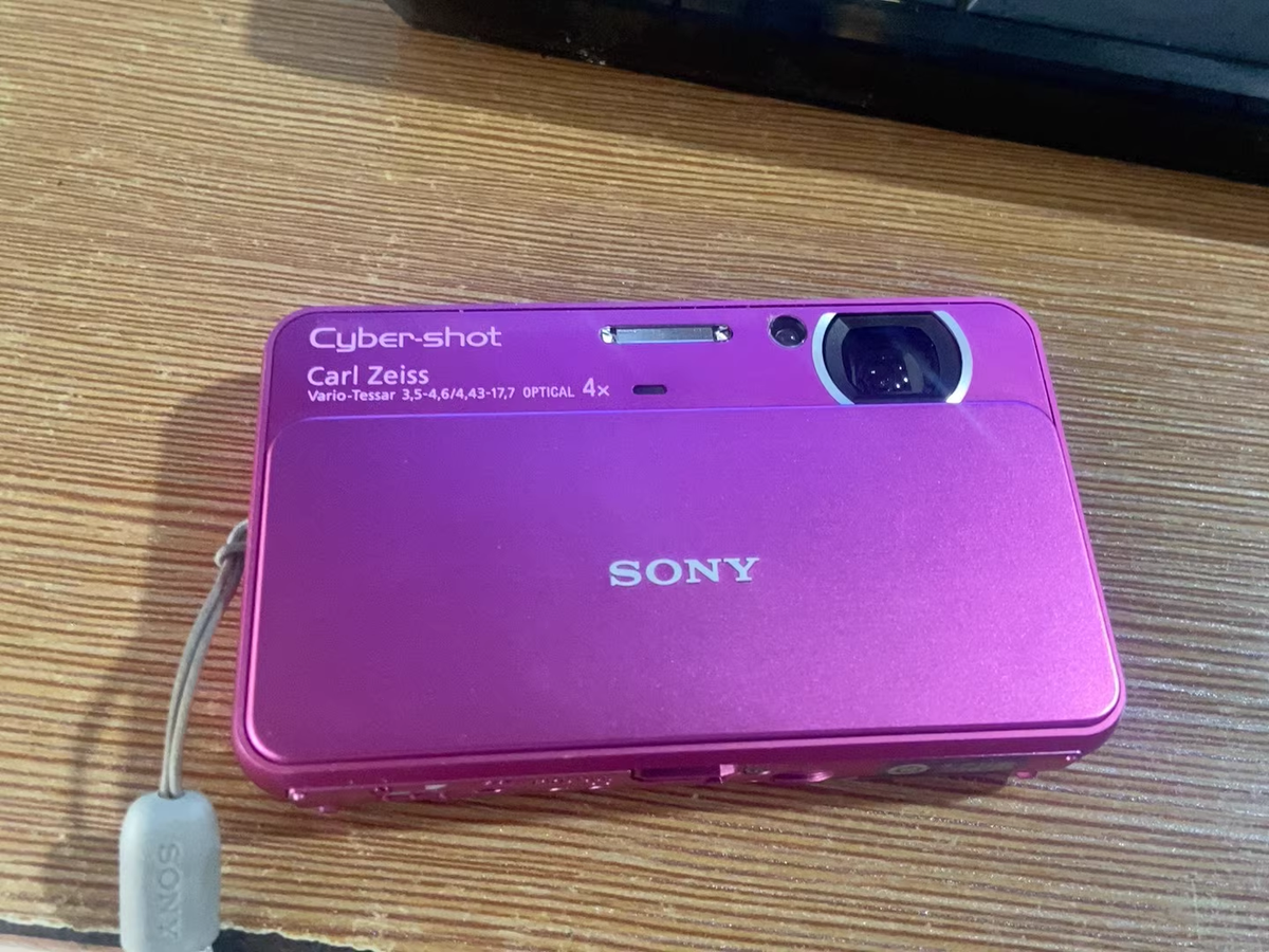 SONY Cyber Shot DSC-T99 CCD 14.1MP 4x Optical Zoom Digital SONY Cyber Shot DSC-T99 CCD 14.1MP 4x Optical Zoom Digital