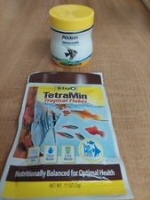 Aqueon Tropical Flakes .45 Ounces  .11 oz