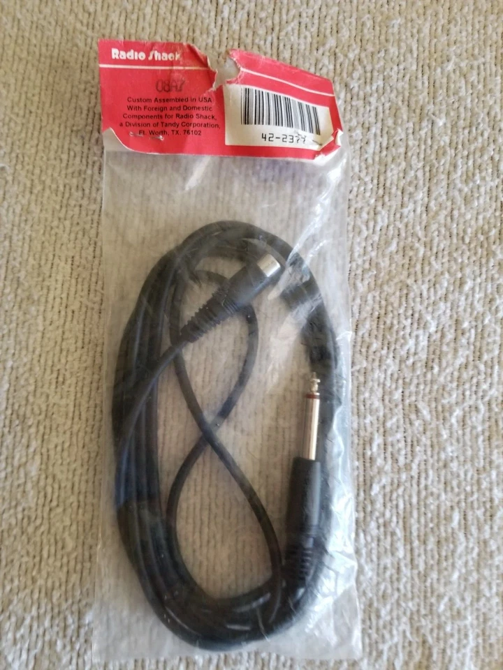 2 radio shack 42-2377 6ft. (1.8m) 1/4" phone plug to phono jack Sheilded NEW - Image 4 of 4