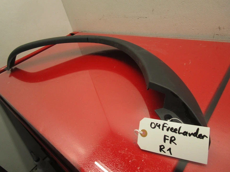 02-05 LAND ROVER FREELANDER GUARDABARROS DELANTERO DERECHO MOLDURA ACAMPANADA OEM Foto 3 de 4