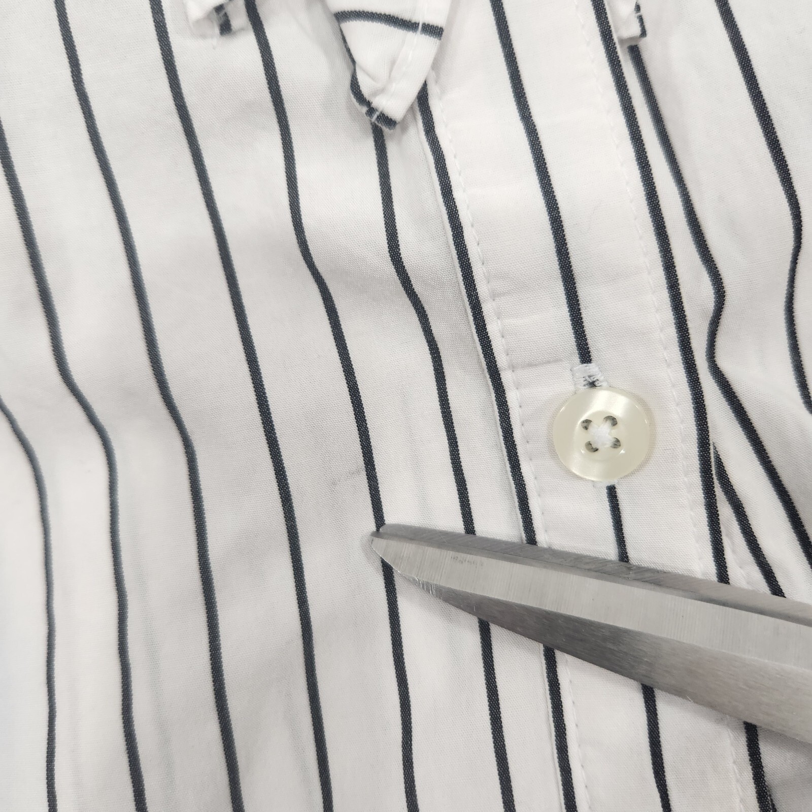 American Eagle White Striped Ruffle Button Down W… - image 5