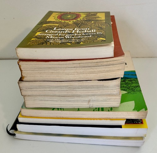Lot of 8 Prepper Homesteading Survival Books Vtg Foxfire Folk Medicine Gardening - Imagen 2 de 24