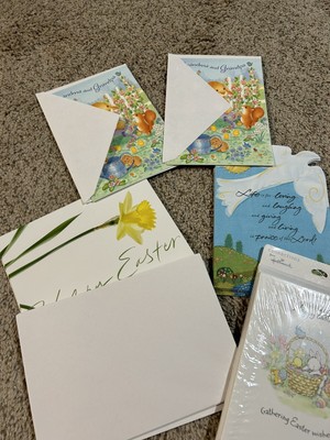 Small Lot Of Hallmark Easter cards With Envelopes 