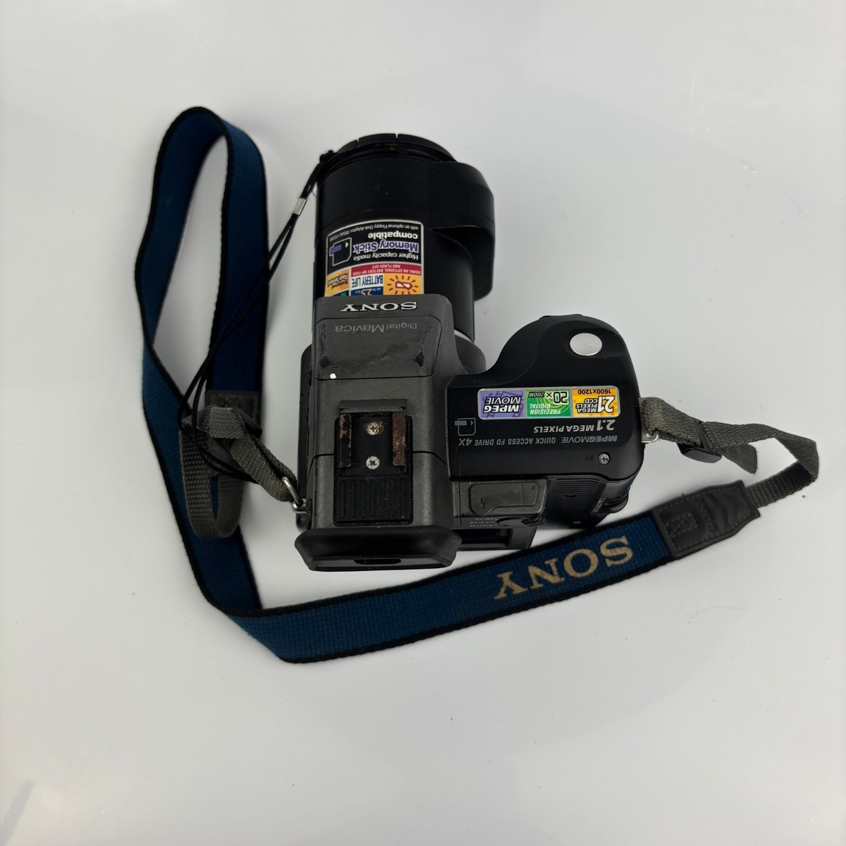 Sony Mavica MVC-FD95 2.1MP Digital Camera - Black & Metallic gray