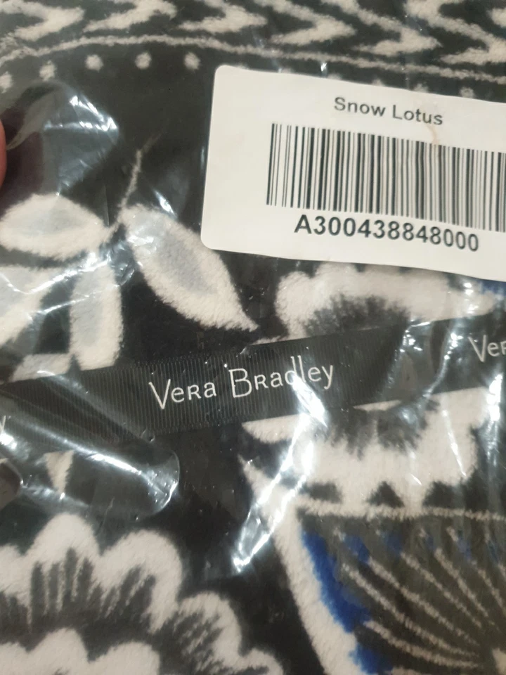 VERA BRADLEY Manta Vellón 80 x 50 SNOW LOTUS NUEVO CON ETIQUETAS Súper Suave Foto 3 de 4