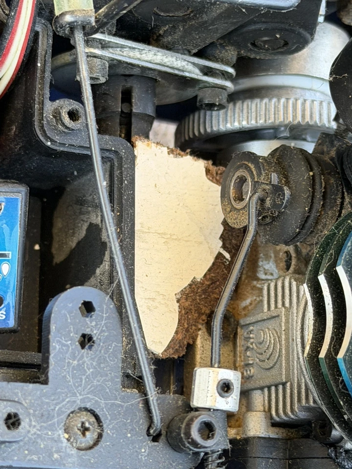 Exceed RC 4wd Truck Nitro (untested) But complete (For Parts Only) - Image 3 of 4