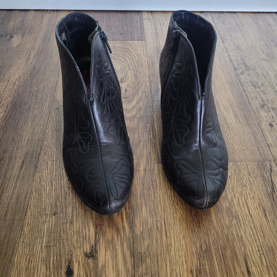 Botines Pikolinos de cuero negro bordado talla 37 (mujer 6,5/7) Foto 2 de 4