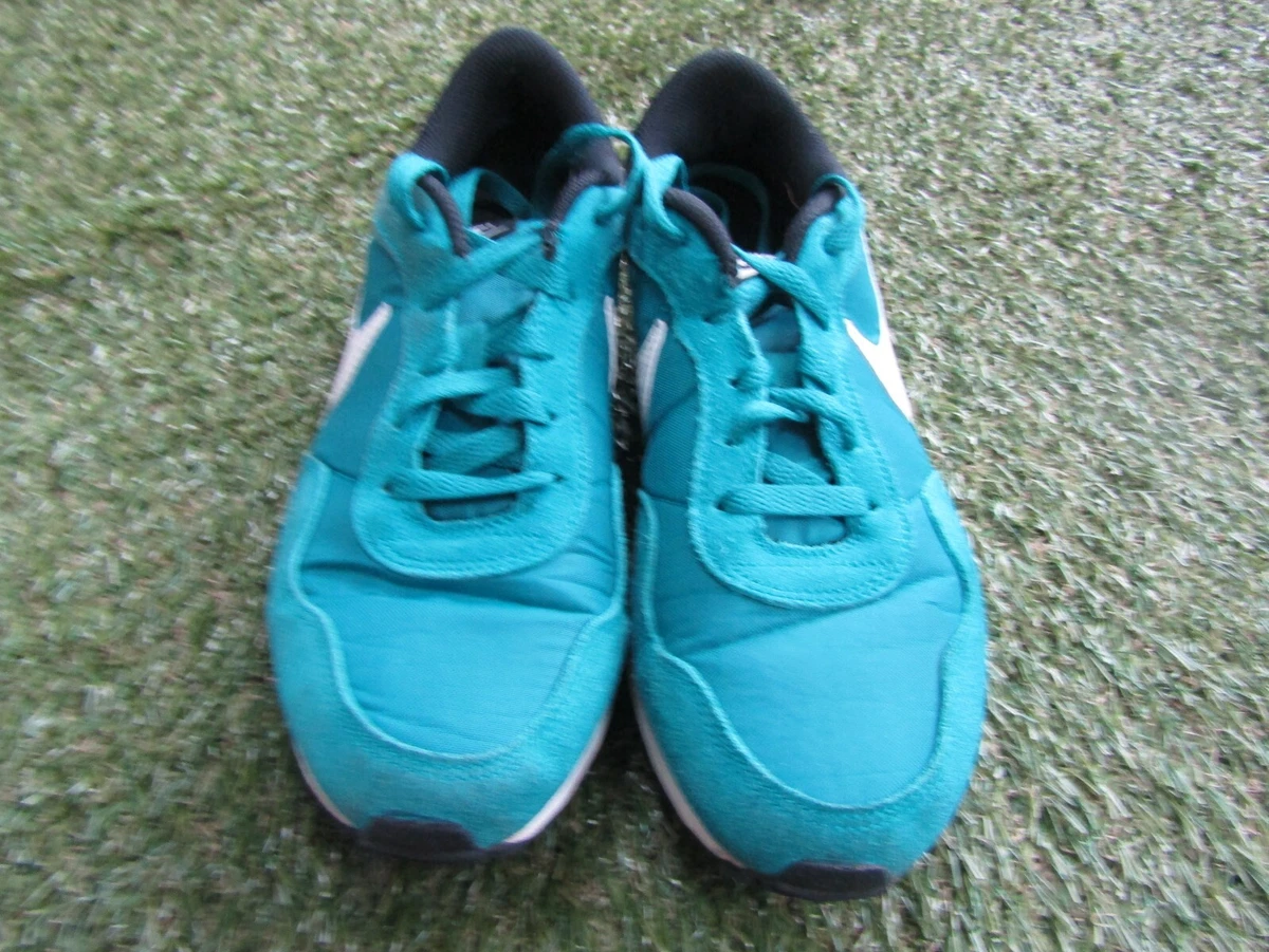 Nike junior clearance trainers size 6