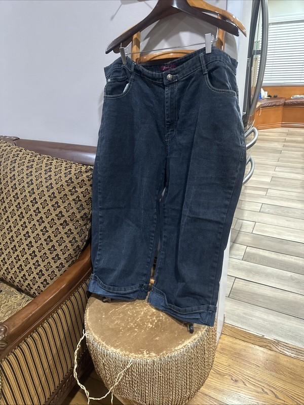 Black Jean at Jeans Capri Pants Sz 22W