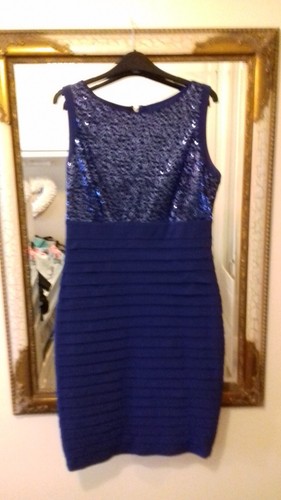 SANGRIA BLUE SEQUINNED TOP BANDAGE STYLE DRESS SIZE 12 BNWoT - Picture 3 of 7