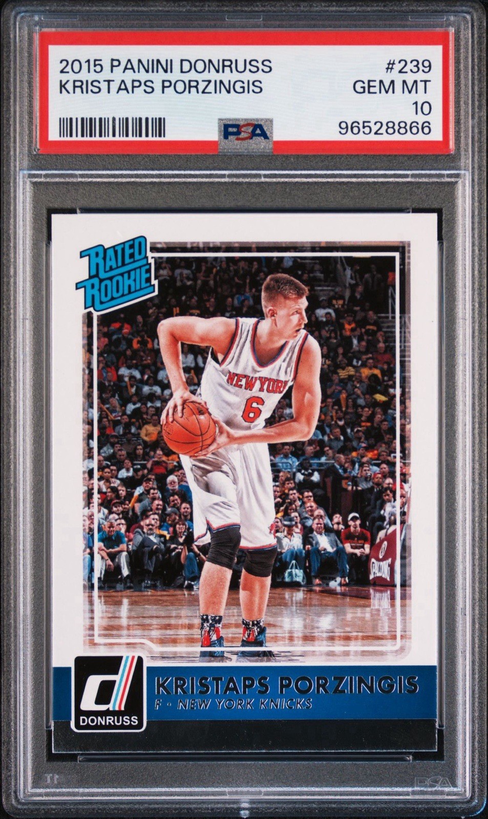 2015-16 PANINI DONRUSS KRISTAPS PORZINGIS #239 PSA 10 ROOKIE NEW YORK KNICKS