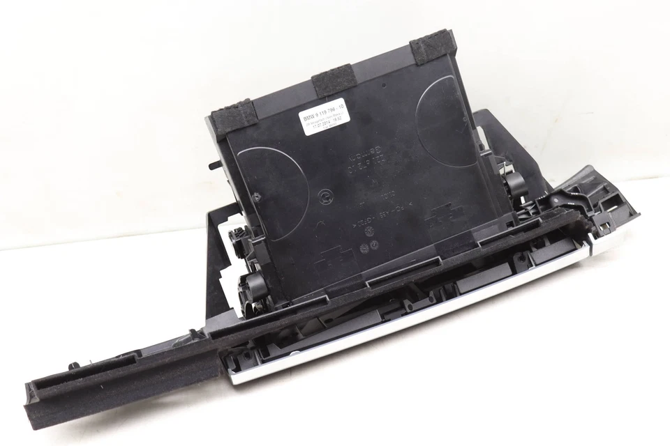 2013-2015 BMW 740LI XDRIVE - Right DASH Storage TRAY / BIN 9119796 - Image 4 of 4