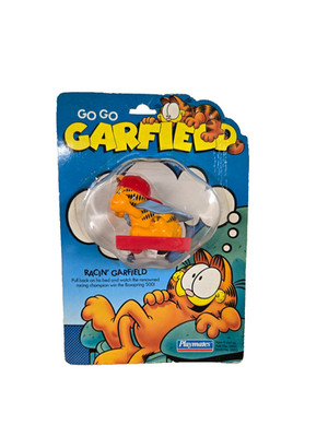 K  Playmates 2853 Go Go Garfield Racin Garfield New in Package