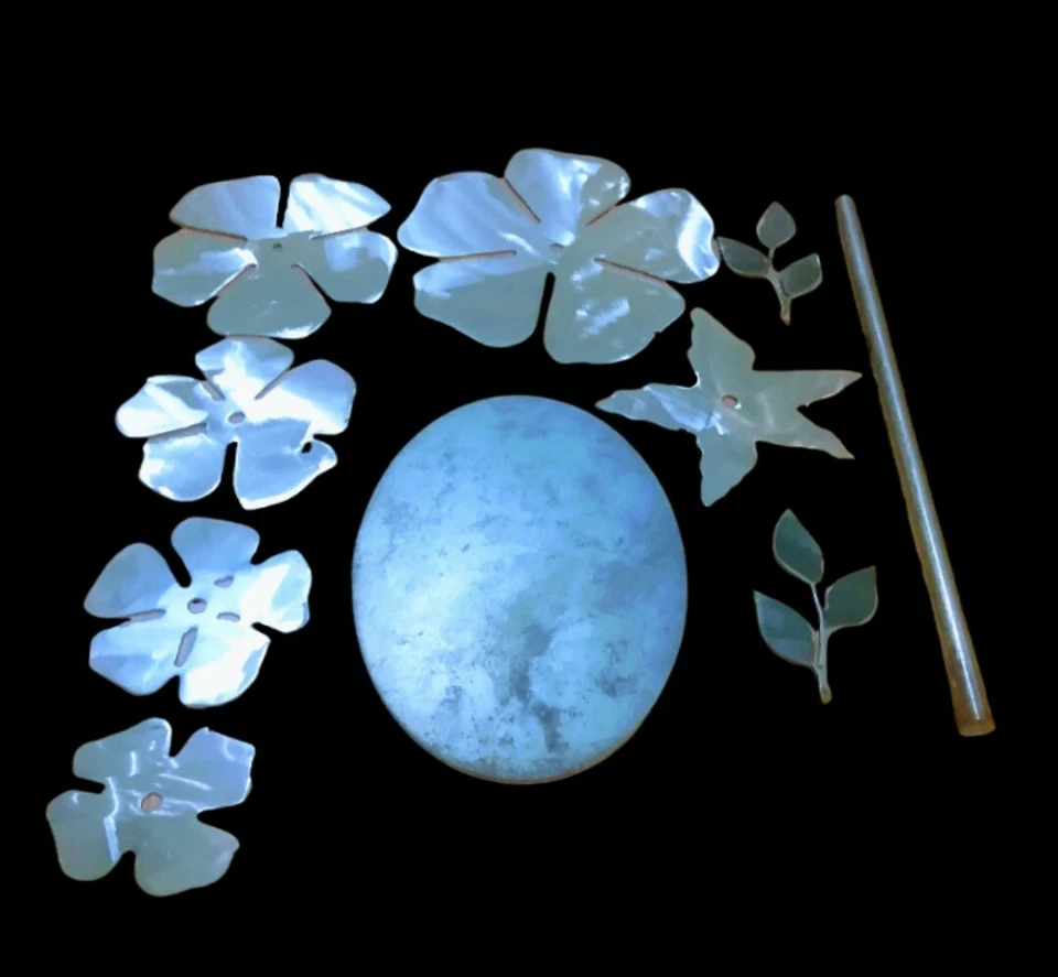 10 Piece DIY Weld Together Metal Rose Kit - Image 3 of 4