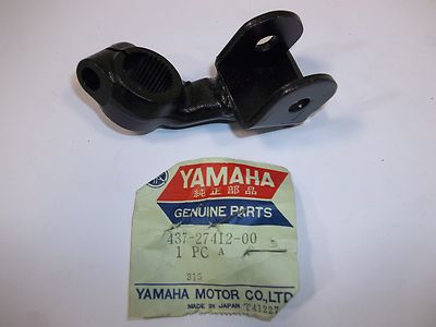 ジュン YAMAHA DT100A FOOTREST BRACKET 437-27412-00-00 1974-1975 kg | eBay