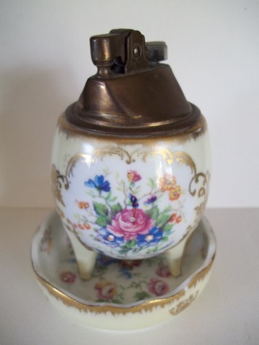 Vintage Porzellan französisches Feuerzeug zierliches Aschenbecher handbemalt Blumenmuster Gold Borte