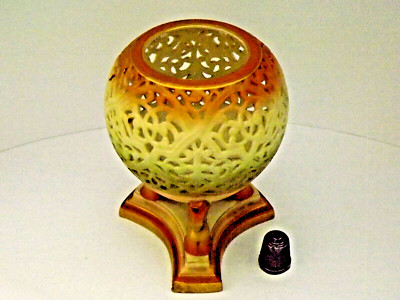 Antike Royal Worcester Blush Elfenbein Potpourri Vase / Halter mit durchbohrter Galerie