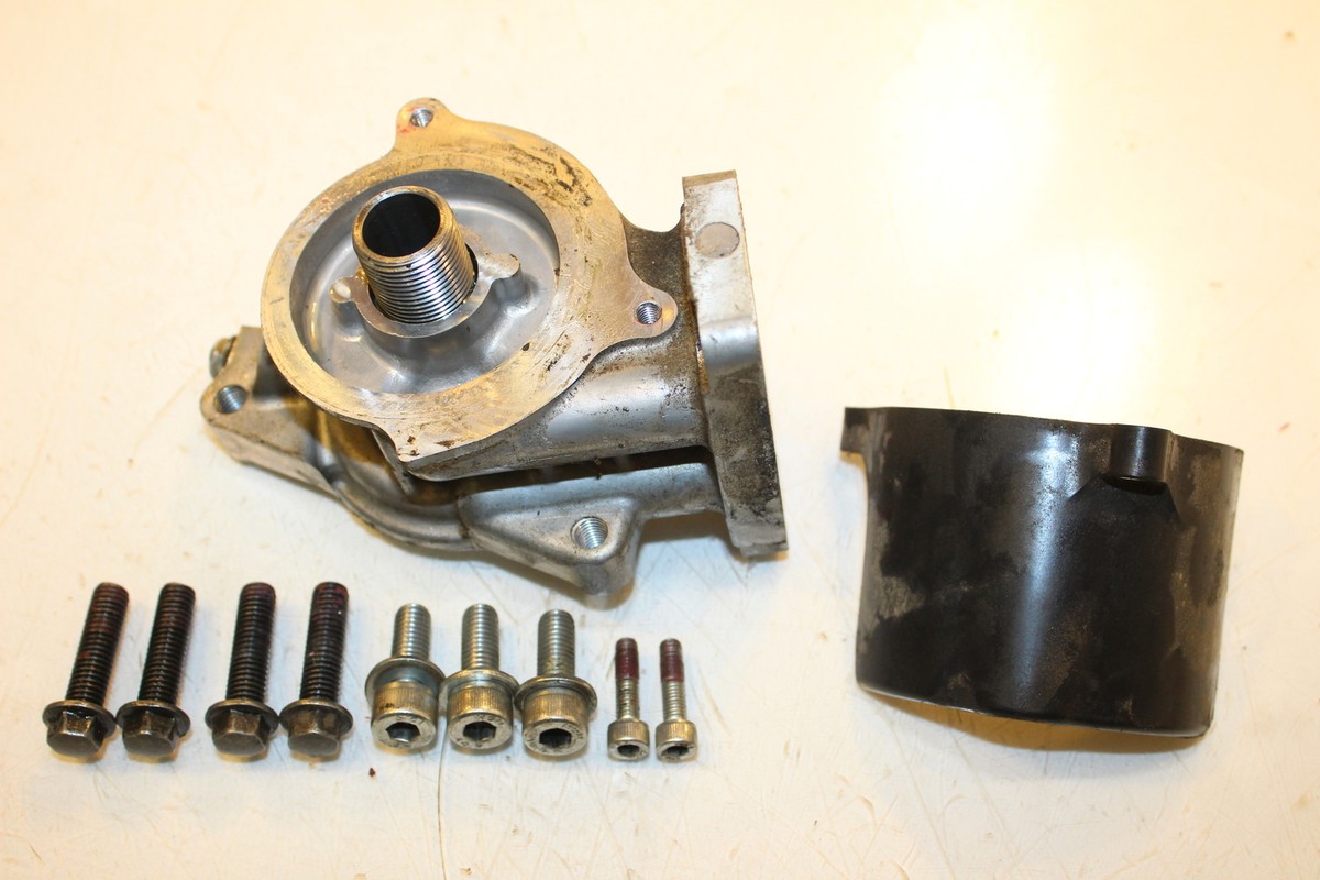 2023 Kawasaki ZX6R ZX636 Ninja Engine Oil Filter Cooler 32099-0727