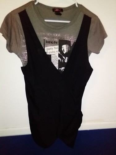 Ultra Flirt Women's Grey T-Shirt with Attached Vest Sz M - Picture 3 of 4