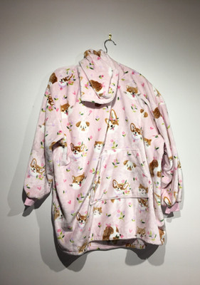 THROWZY MARLO LORENZ  MISC. DOGS & CAT PULLOVER  JUNIORS 1 SIZE (NWT)