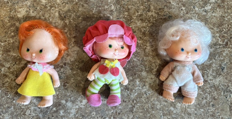 Lot Of 3 Vintage 1979 Strawberry Shortcake Dolls-Shortcake, Apricot, Apple 