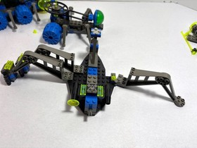 LEGO Space Insectoids: Planetary Prowler 6919 + Partial Creeper 6837 + base 6977