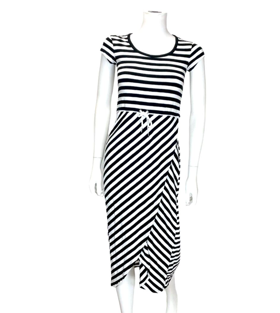 Vestido T by Talbots talla P negro/blanco a rayas punto medio vacaciones náuticas