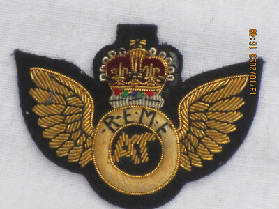 No.1 Dress Abeichen. Aircraft Technician, REME, 65x50mm, NSN: 974-2203, #3