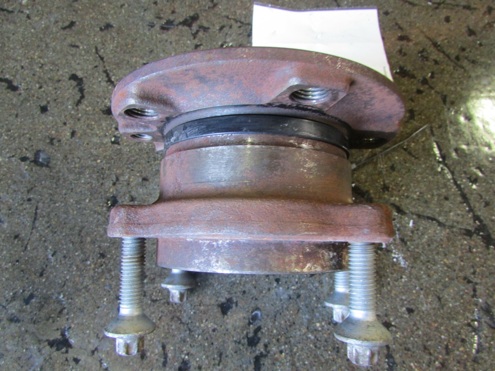 2014 Maserati Quattroporte, Ghibli, Rear Wheel Hub Bearing, Used, P/N 675000063