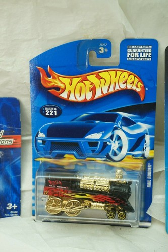 HOT WHEELS TOY CARS LOT 4 DUNE RATZ WORLD RACE RAIL RODDER MONSTER JAM MIP 2003 - Picture 4 of 6