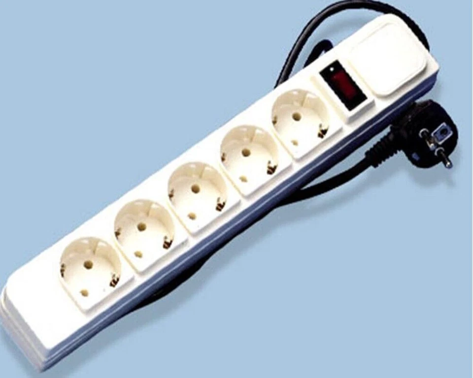 Seven Star 220 Volt Surge Protector 5 Socket Power Strip 220V-240V For Export  - Image 2 of 3