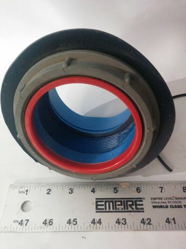 Myers PVC BESCHICHTETE KNOCKOUT STECKER NABE, 4" - Bild 1 von 3