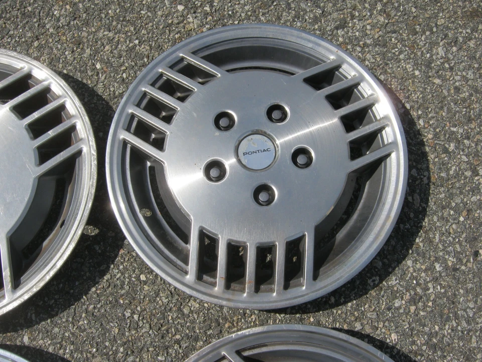 Заводские оригинальные колпаки колес для Pontiac 1986–1988 годов выпуска 6000 14 дюймов - Изображение 4 из 4