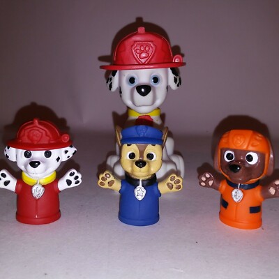 Set of 4 Paw Patrol 3 Finger Puppets 1 Light Up Chase Kids Toys