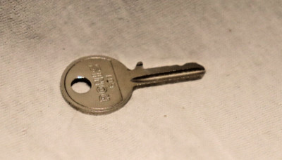 308-0989 Cummins Onan Key Spare Selector Switch Operator Transfer Switch Control
