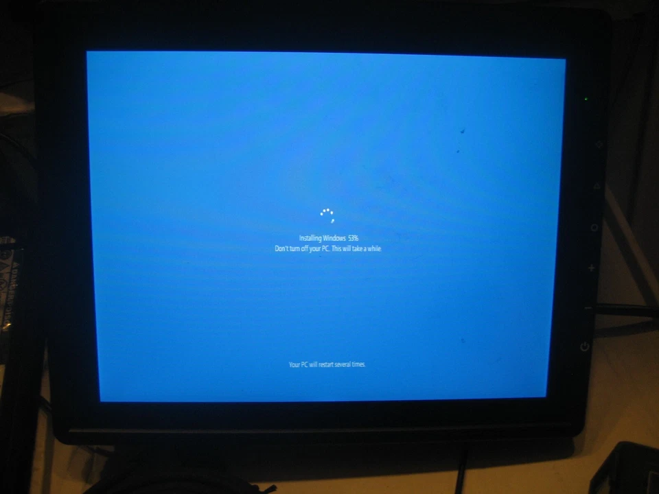  NEW JLT6012 rugged vehicle-mount  computer  ready for use  with windows 10 - Image 3 of 4