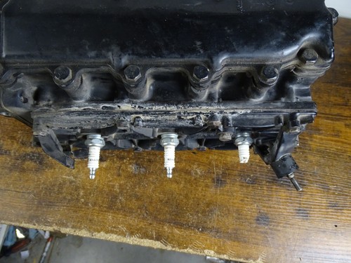 1982 Mercury 70HP POWERHEAD USED RUNS Good Compression Test - Picture 6 of 17