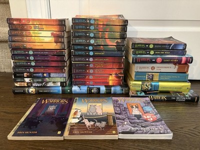 Lot Of 35 Warriors/Seekers Books/Graphic Novels -Erin Hunter Series - 30 PB/5 HC