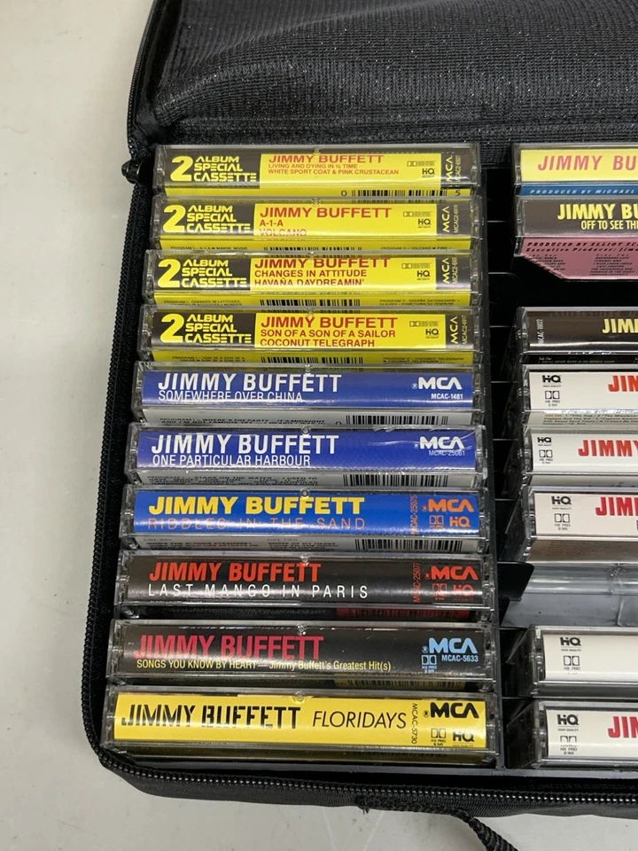 LARGE LOT OF JIMMY BUFFET CASSETTES (23) LOT + 1 VHS WITH CASE Foto 2 de 4