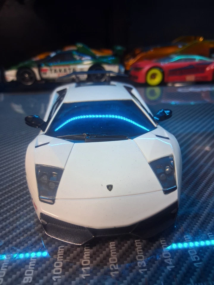 Kyosho Mini-Z Lamborghini Murcirlago LP670-4 SV White Body with Body Adapter Set - Image 4 of 4