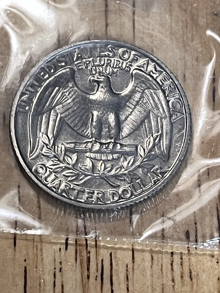 1968 P WASHINGTON QUARTER BRILLIANT COIN MINT/UNC SEALED IN CELLO GEM - Image 2 of 4