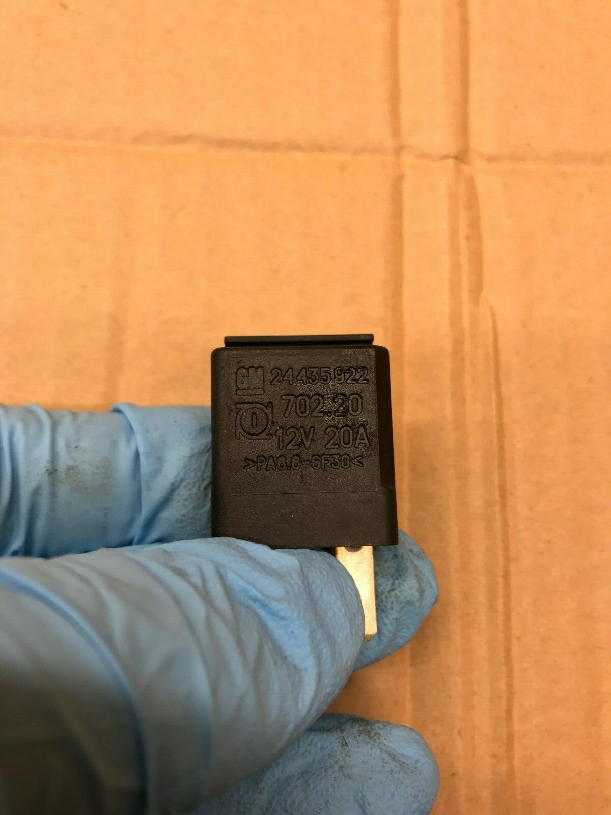 Vauxhall Vectra C Astra Corsa ac relay GM 24435922 12v aircon