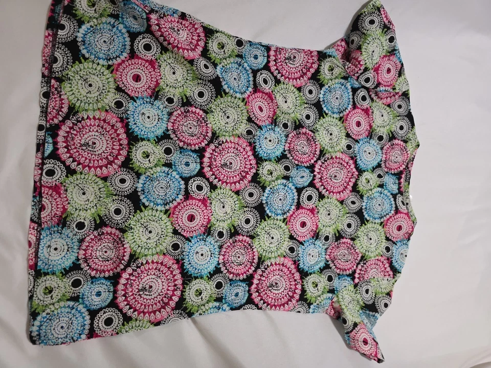 Peaches Small Scrub Uniform With Circle Spirals Designs - Image 4 of 4