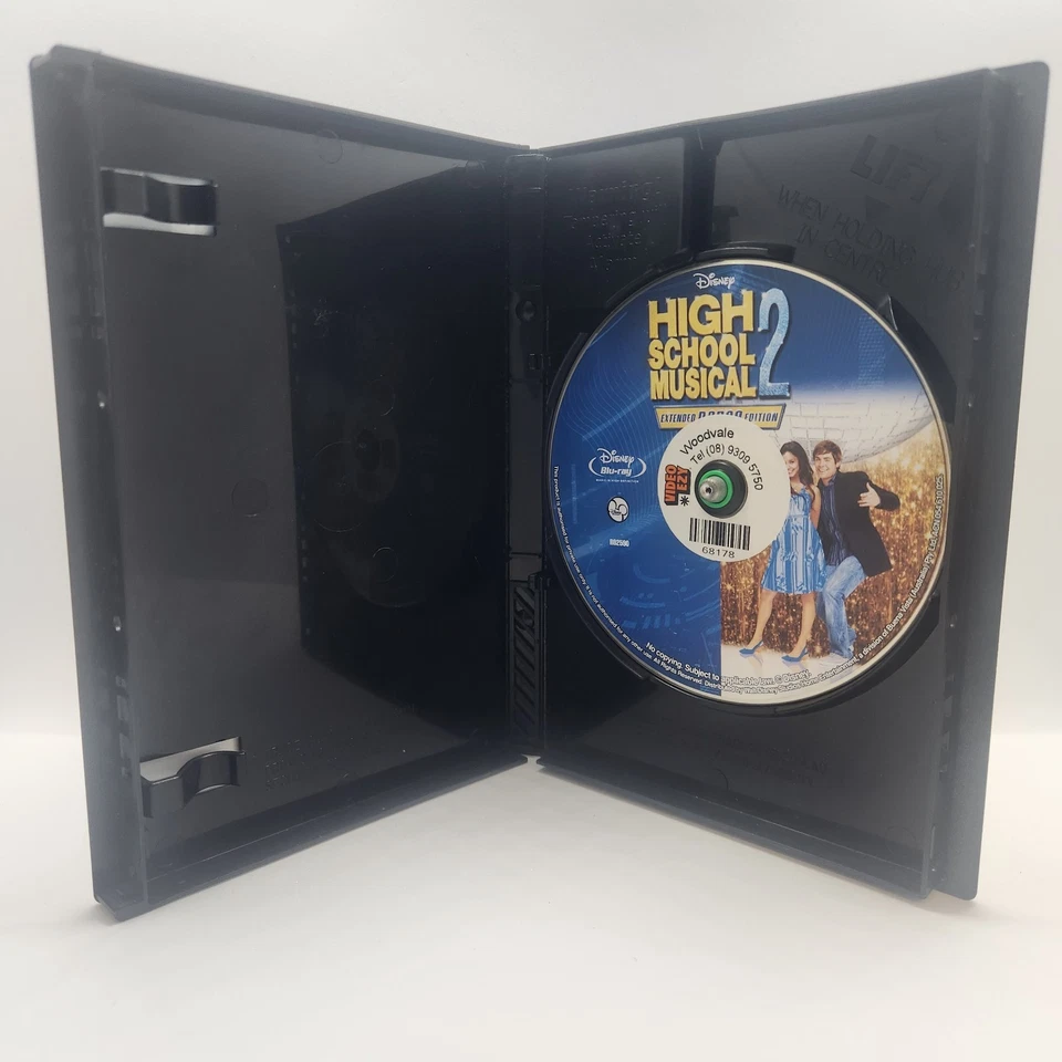 High School Musical 2 - Extended Dance Edition (2007) *Good Condition* Blu-ray - Image 2 of 3