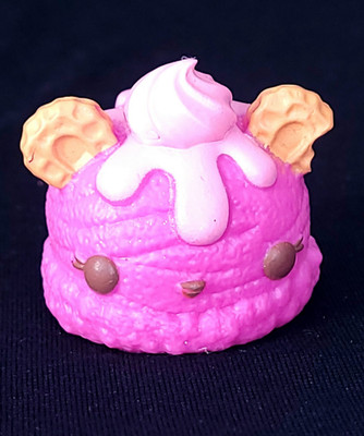 Num Noms lip gloss truck replacement piece - CHERRY SCOOP (ʘᴥʘ)