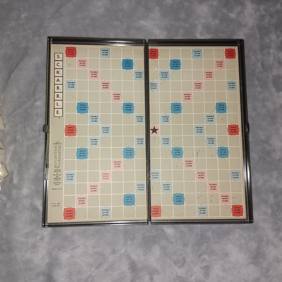 Juego de viaje vintage 1957 Metal Scrabble (completo - excelente estado) Foto 3 de 4